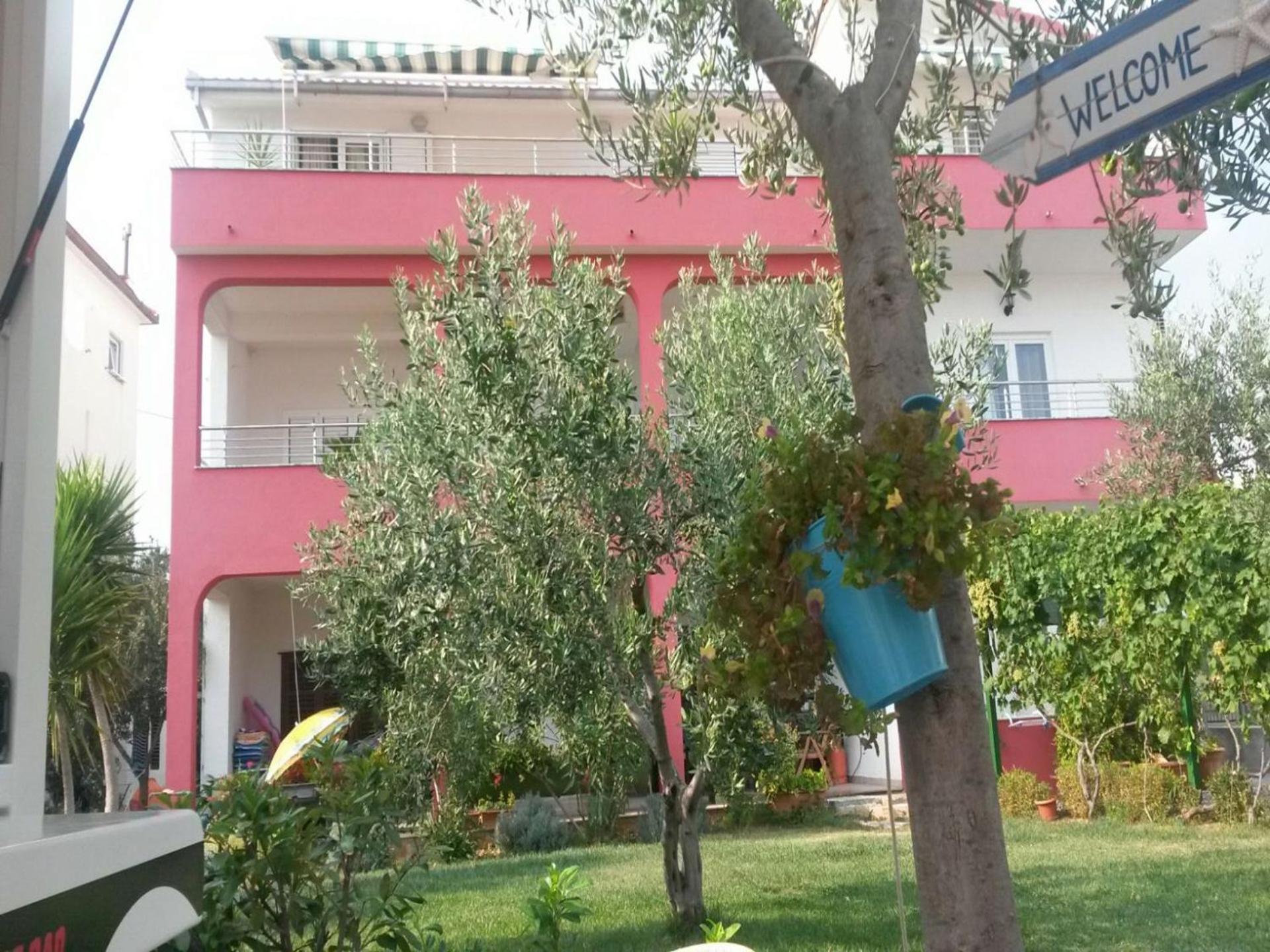 Apartments Mare - 30 M From Pebble Beach Seget Vranjica Exterior foto