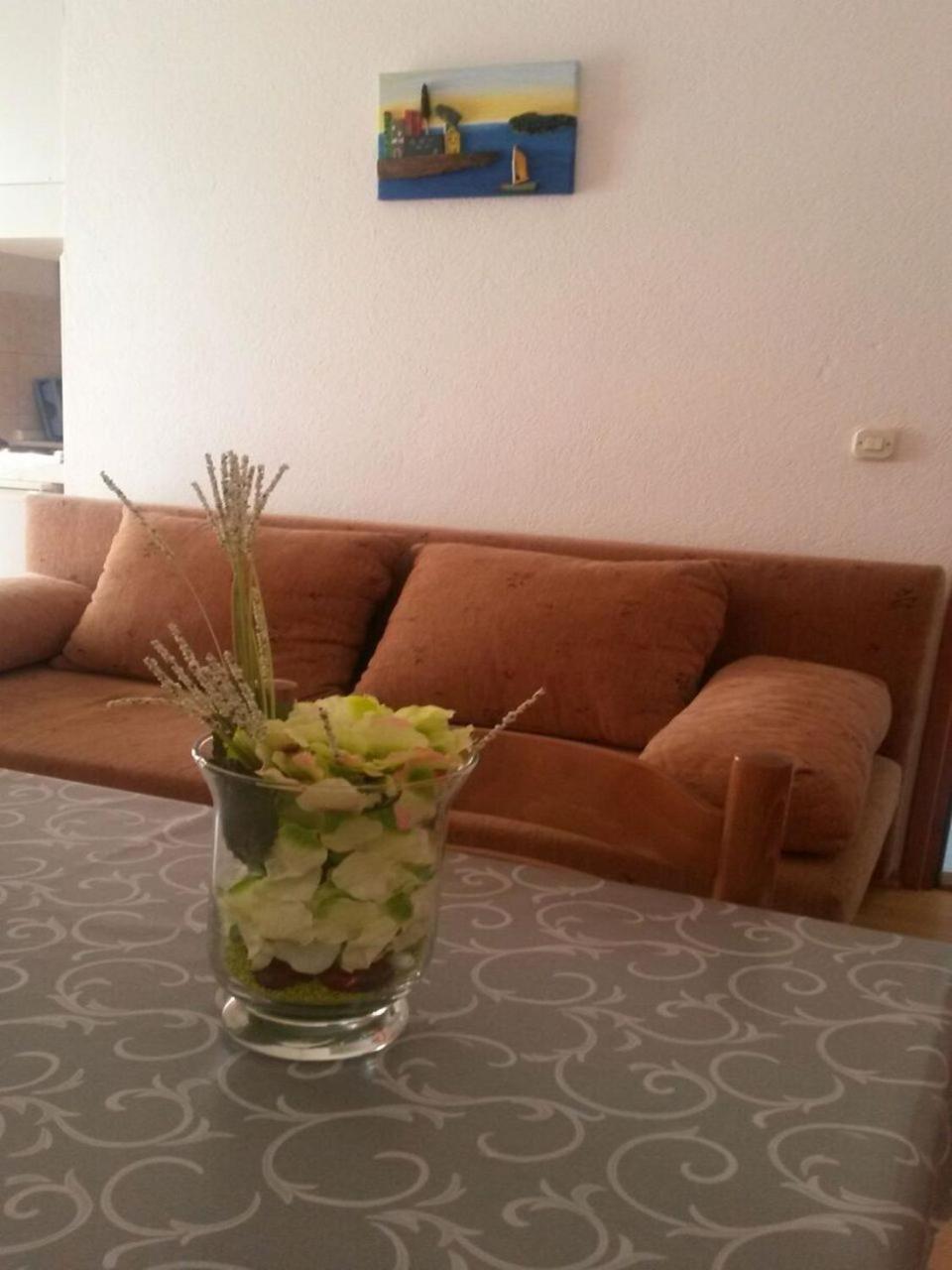 Apartments Mare - 30 M From Pebble Beach Seget Vranjica Exterior foto