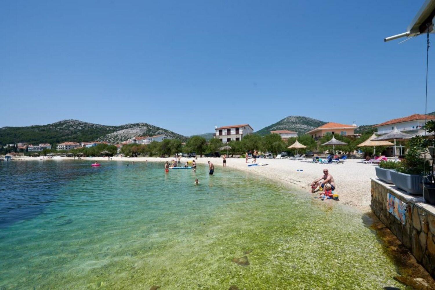 Apartments Mare - 30 M From Pebble Beach Seget Vranjica Exterior foto