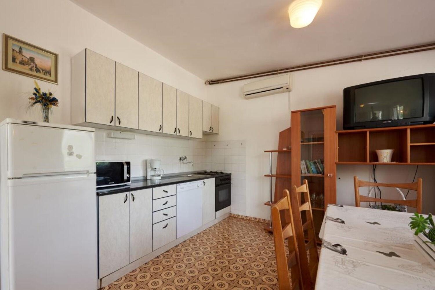 Apartments Mare - 30 M From Pebble Beach Seget Vranjica Exterior foto